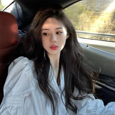 女人在家